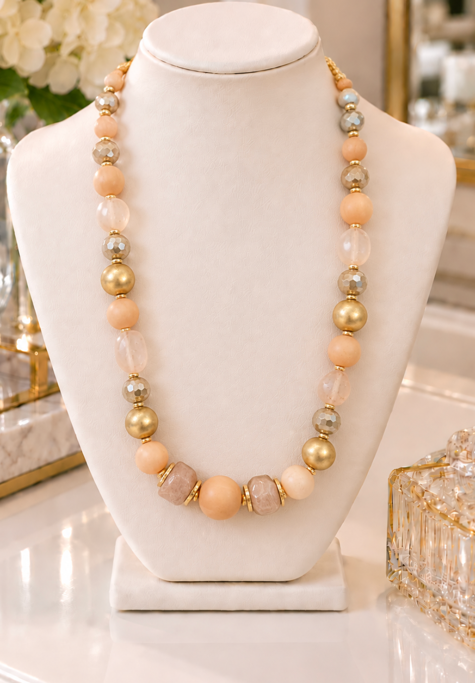Rita - Beaded Necklace (Neutral)