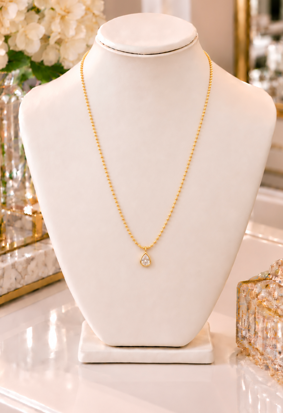 Dainty Teardrop Crystal Pendant Necklace