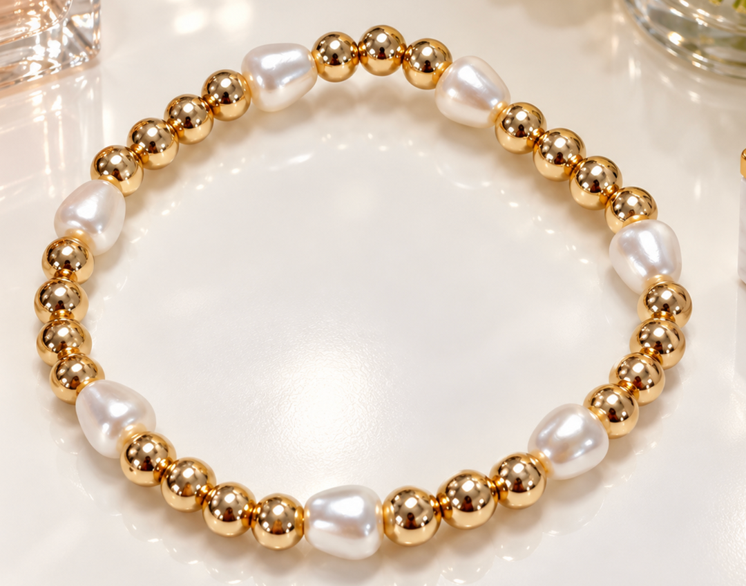 Lila - Gold Beaded Bracelet with Pearl Accents