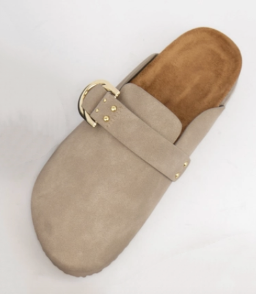 Taisha - Gold Buckle Clog