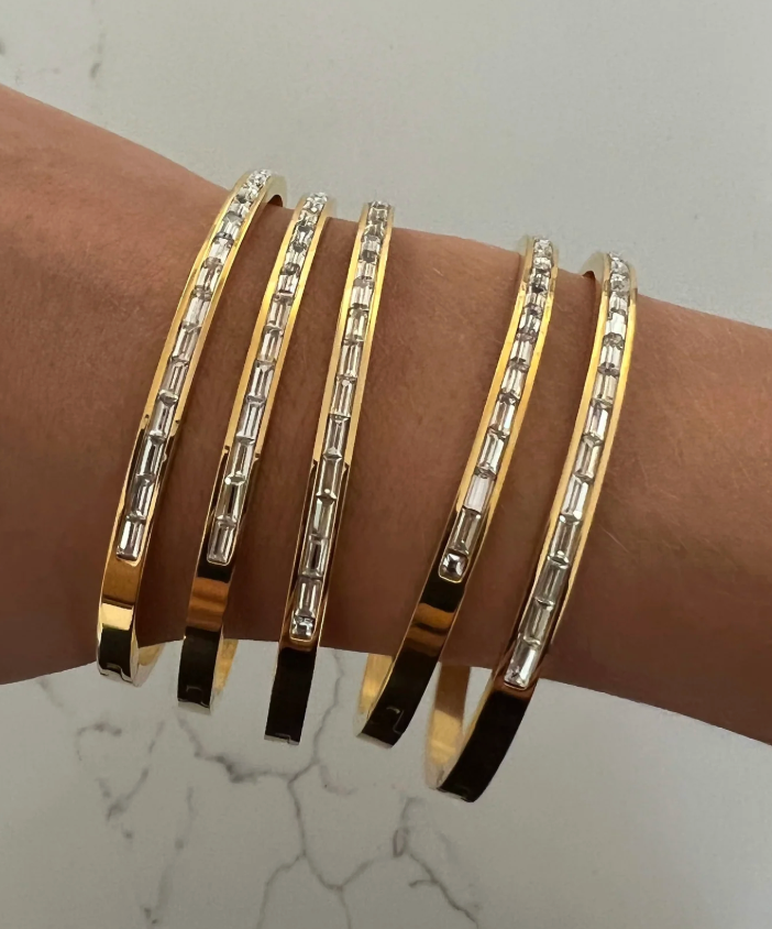 CHANSUTTPEARLS - The Dainty Diamond Bangle