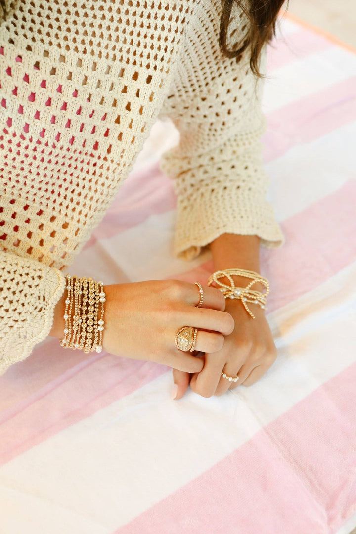 Beaded Blondes - June Pearl Bracelet in Gold - Extended