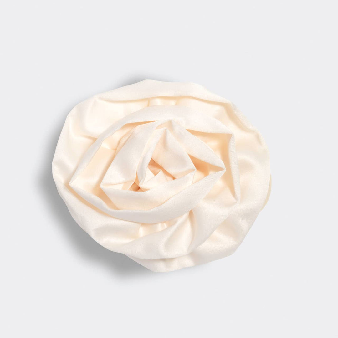Kitsch - Satin Rosette Medium Flat Cloud Clip - Cream
