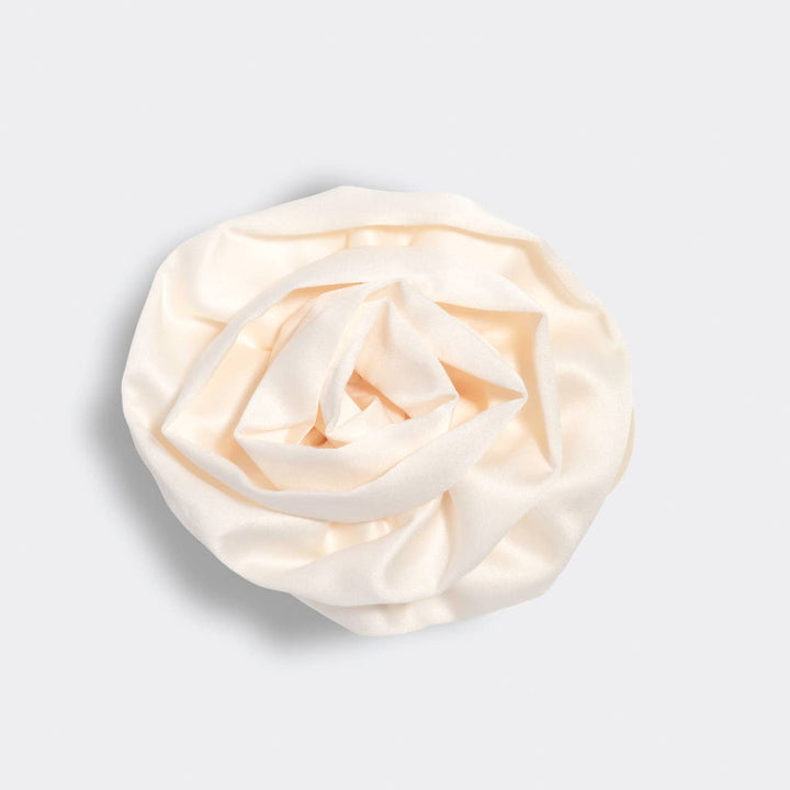 Kitsch - Satin Rosette Medium Flat Cloud Clip - Cream