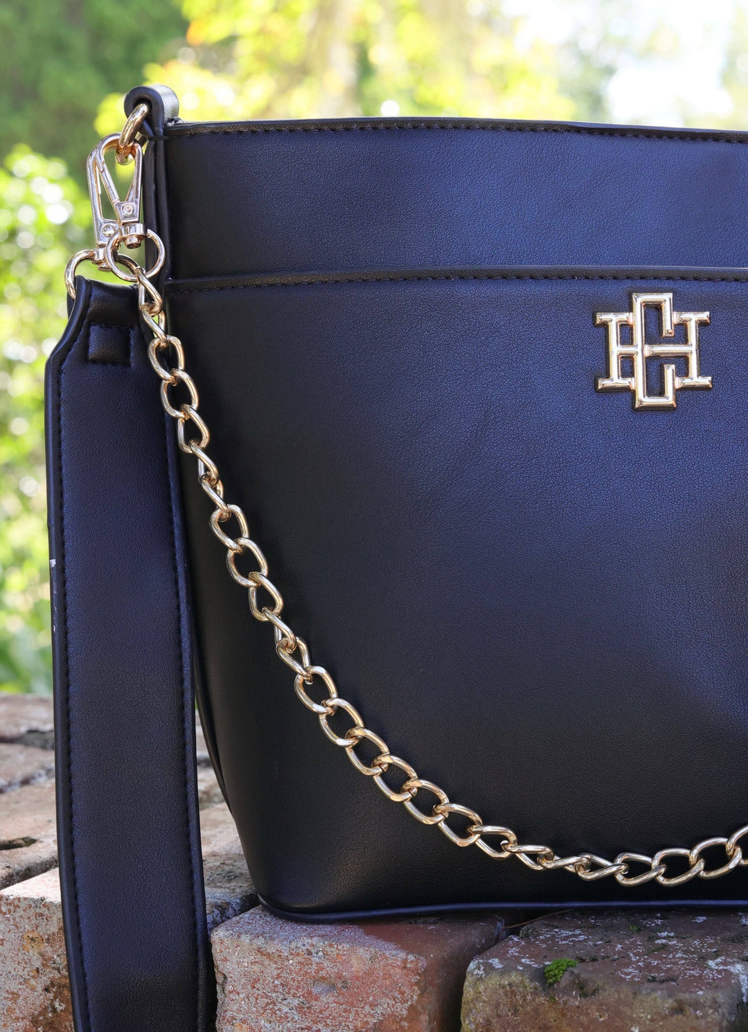 Brielle - Bucket Crossbody Bag (Black)