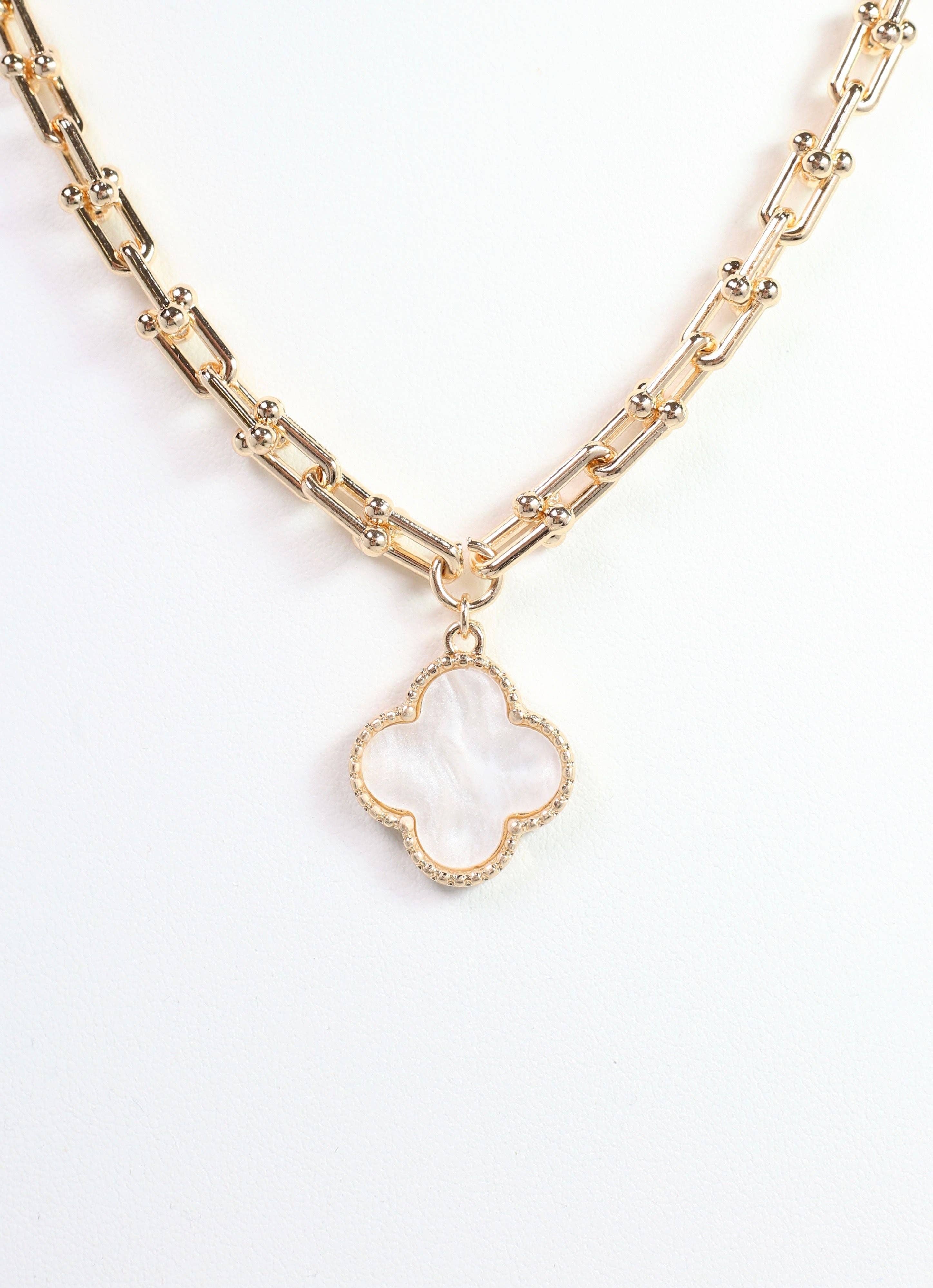 Gail - Clover Necklace