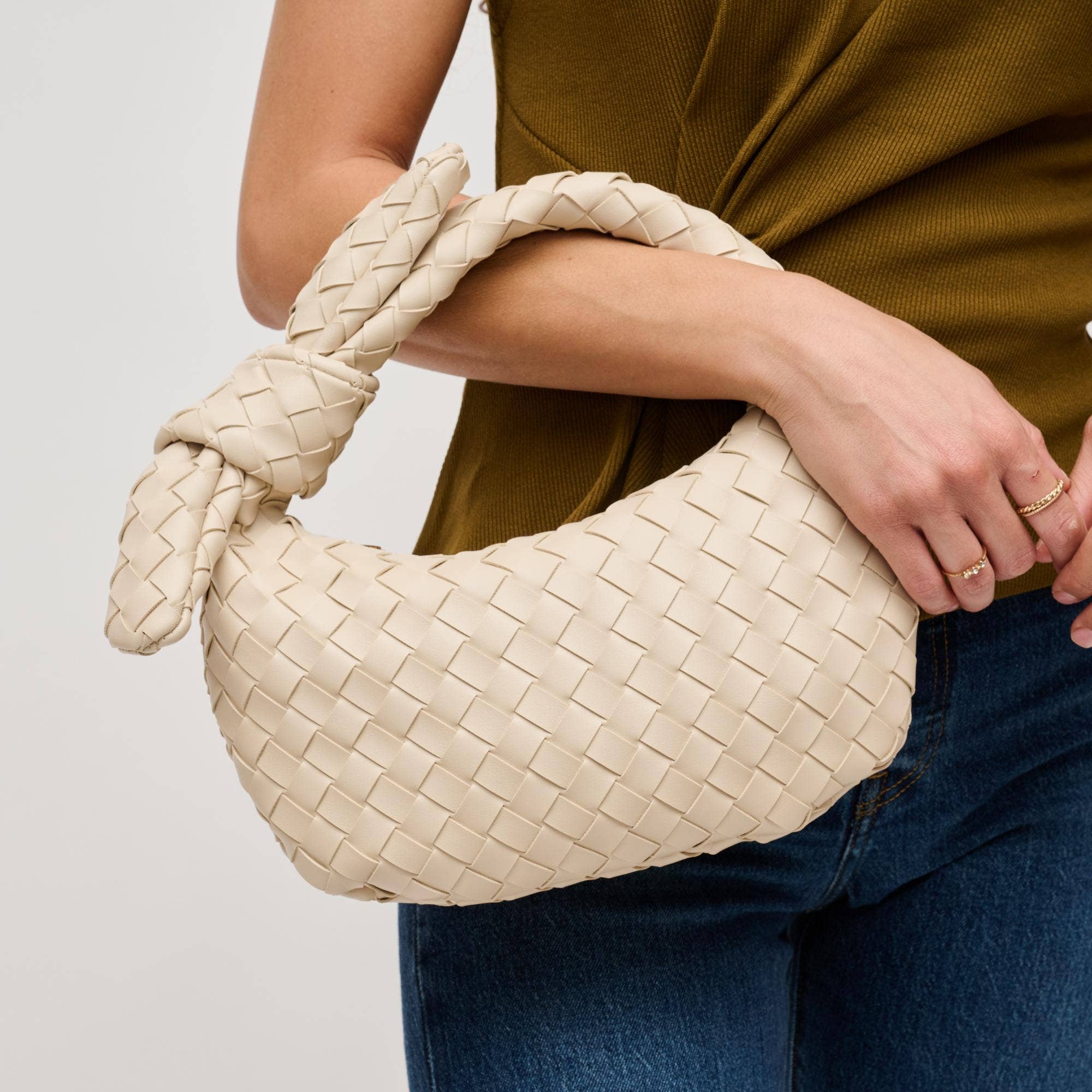 Lizbeth - Woven Knot Clutch (Natural)