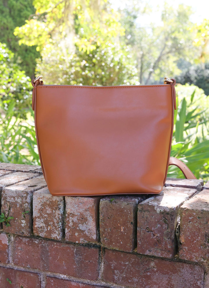 Brielle - Bucket Crossbody Bag (Camel)