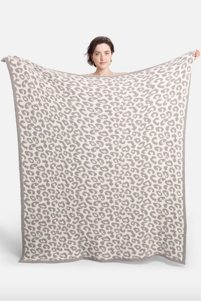 Comfyluxe leopard Blanket